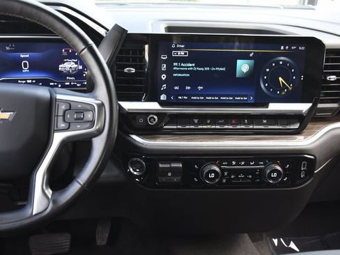Used 2025 Chevrolet Silverado 2500 LT w/ Convenience Package AWD/4WD image 11