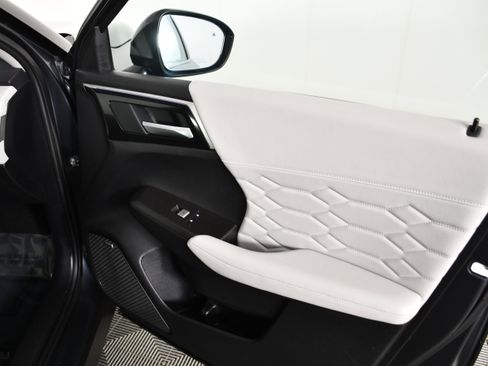 Used 2025 Mitsubishi Outlander SEL image 41