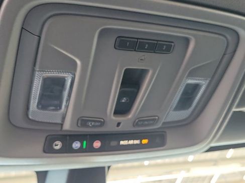 Used 2021 GMC Sierra 1500 Elevation w/ Preferred Package image 18