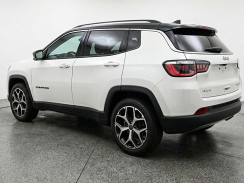 Used 2025 Jeep Compass Limited image 6