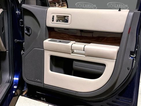 Used 2011 Ford Flex SEL w/ Rapid Spec Order Code FWD image 12