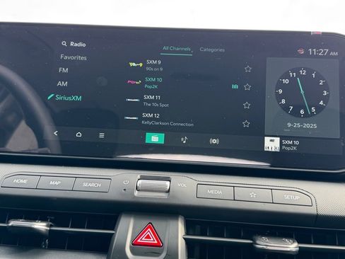 New 2025 Kia K4 LXS image 18