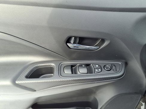 New 2025 Nissan Versa SV w/ Trunk Package image 31