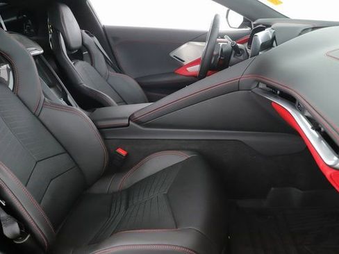 Used 2024 Chevrolet Corvette Stingray Premium Cpe image 30