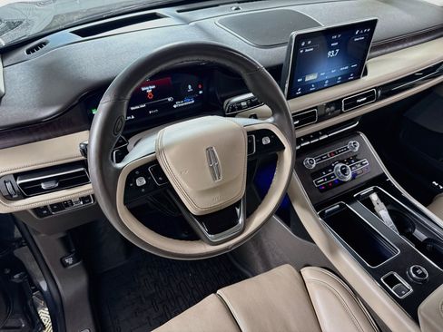 Used 2022 Lincoln Aviator Grand Touring w/ Equipment Group 301A AWD/4WD image 25