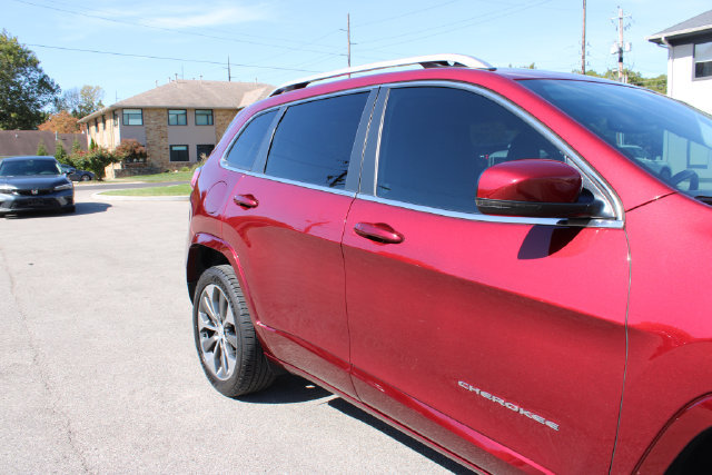 Used 2019 Jeep Cherokee Overland w/ Technology Group AWD/4WD image 49