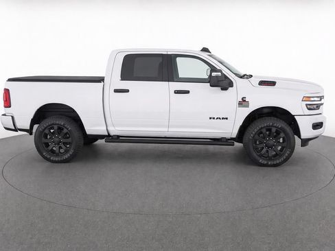 Used 2025 RAM 2500 Big Horn AWD/4WD image 11