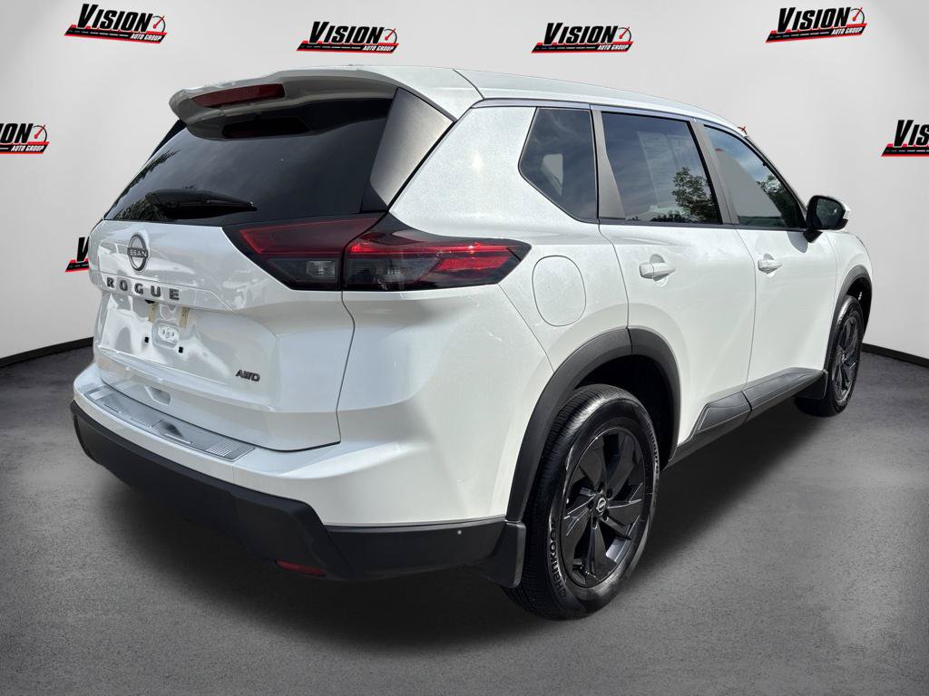 Used 2026 Nissan Rogue SV w/ Cold Weather Package AWD/4WD image 5
