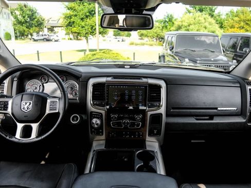 Used 2015 RAM 1500 Laramie w/ Convenience Group AWD/4WD image 11
