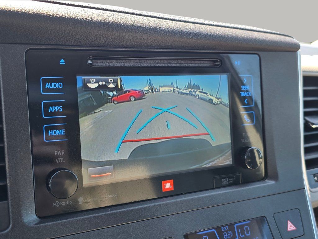 Used 2017 Toyota Sienna Limited Premium AWD/4WD image 13