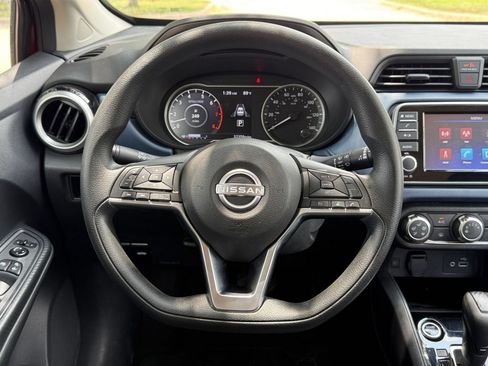 Used 2025 Nissan Versa SV FWD image 28