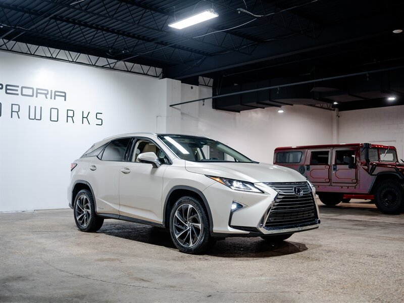 Used 2018 Lexus RX 450h AWD w/ Luxury Package image 3