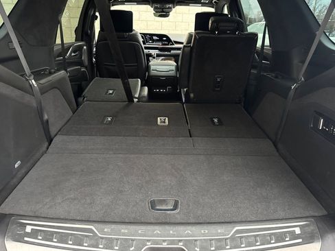 Certified 2021 Cadillac Escalade Sport Platinum w/ Heavy-Duty Trailer Package image 20