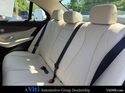 Used 2021 Mercedes-Benz E 350 4MATIC Sedan image 22
