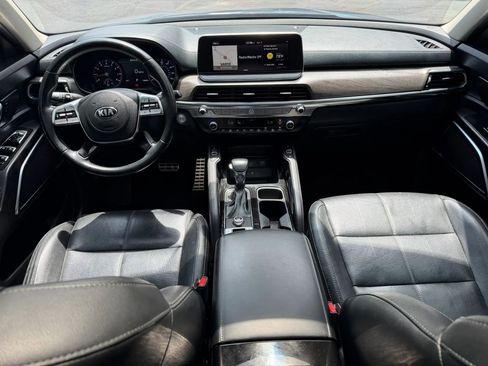 Used 2020 Kia Telluride SX w/ Towing Package FWD image 12