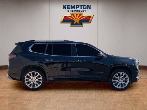 Used 2024 GMC Acadia Denali w/ Super Cruise Package FWD image 8