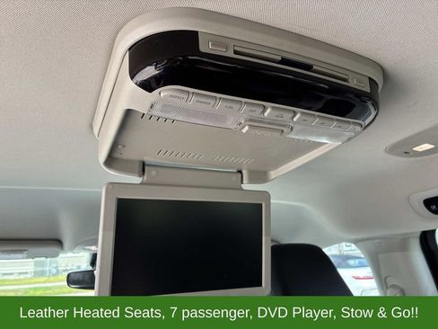 Used 2017 Chrysler Pacifica Touring-L FWD image 18