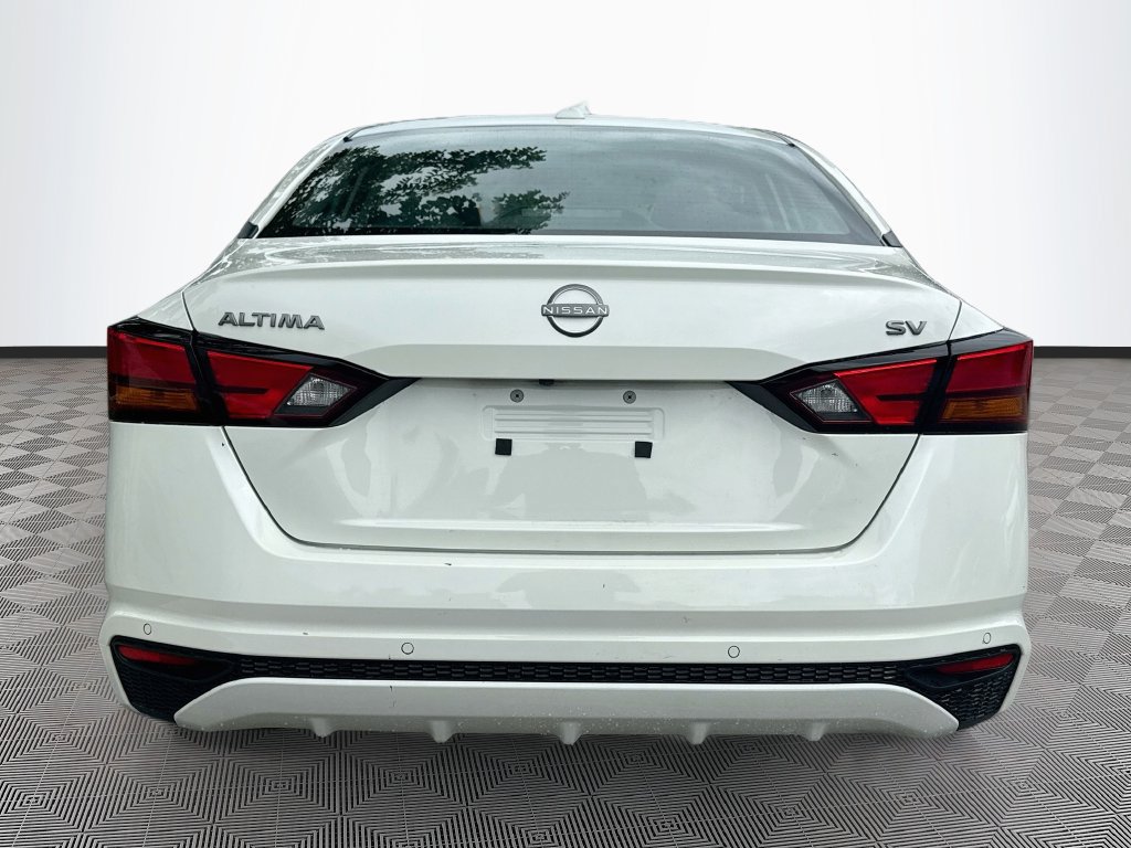 Used 2024 Nissan Altima 2.5 SV FWD image 7