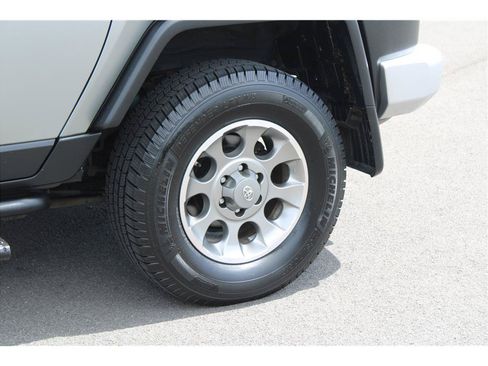 Used 2012 Toyota FJ Cruiser 4WD w/ Convenience Pkg image 6
