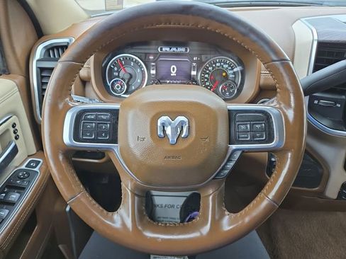 Used 2019 RAM 2500 Laramie AWD/4WD image 18