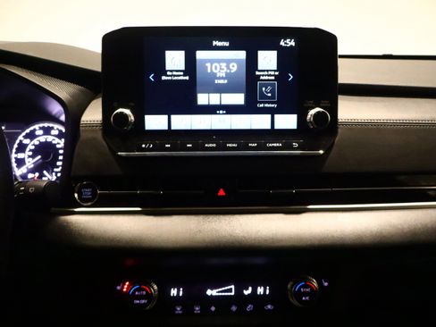 Used 2024 Mitsubishi Outlander SE image 25