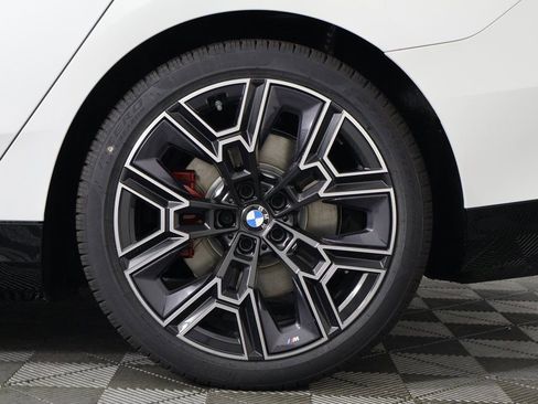 New 2026 BMW i5 eDrive40 w/ M Sport Package image 10