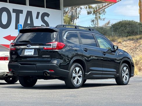 Used 2024 Subaru Ascent Premium w/ Convenience Package AWD/4WD image 5