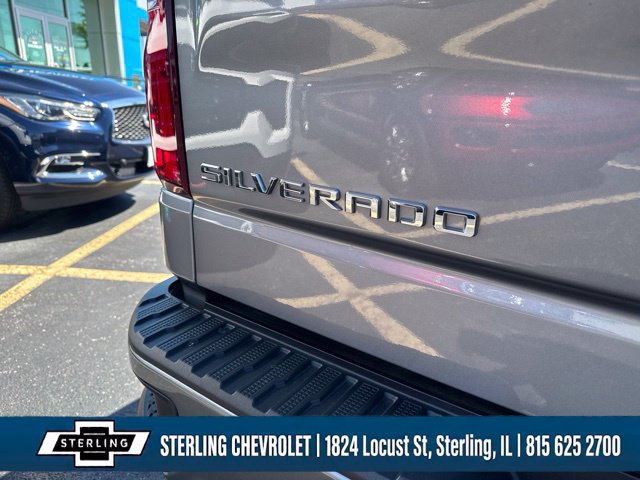 Used 2023 Chevrolet Silverado 1500 RST w/ Z71 Off-Road Package AWD/4WD image 16