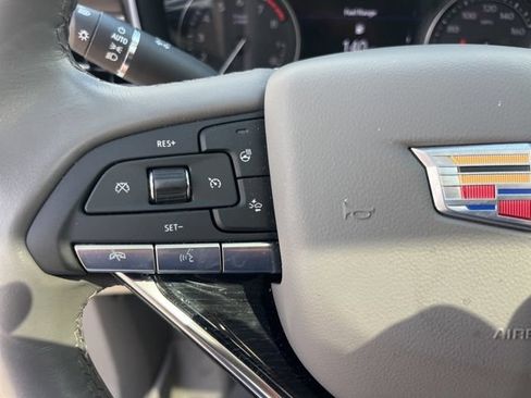 Used 2024 Cadillac XT6 Premium Luxury w/ Technology Package FWD image 20