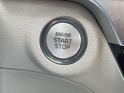 Used 2025 Kia Telluride S image 19