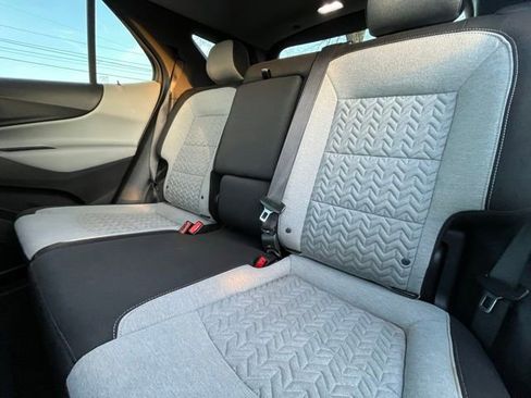 Used 2024 Chevrolet Equinox LT image 25