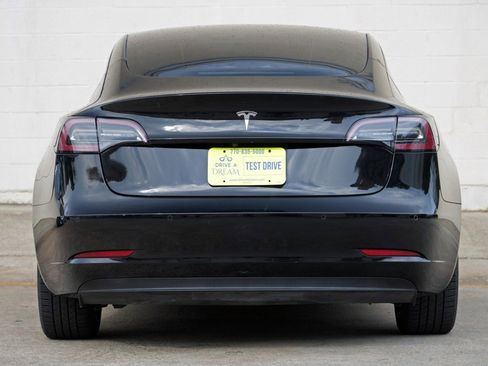 Used 2021 Tesla Model 3 Standard Range Plus RWD image 11