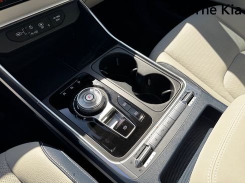 New 2026 Kia Carnival SX Prestige image 16