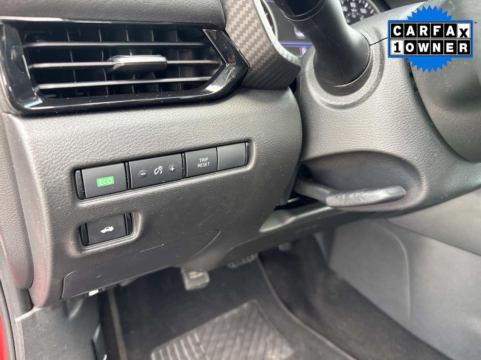 Used 2025 Nissan Sentra SV FWD image 33