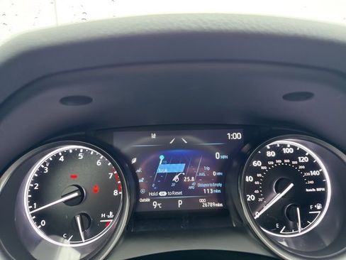 Used 2024 Toyota Camry SE image 11