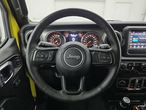 Used 2022 Jeep Wrangler Sport AWD/4WD image 24