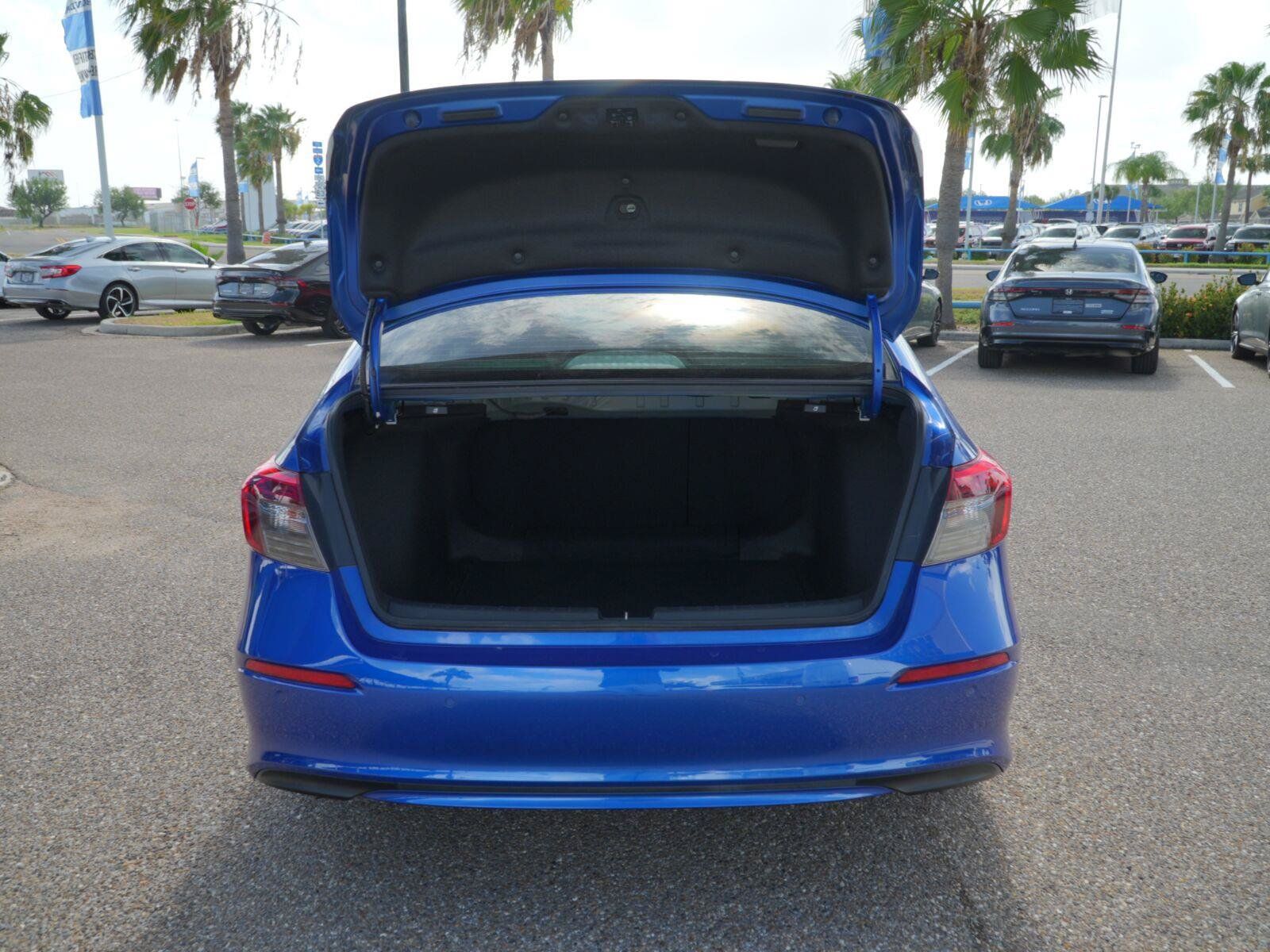 Used 2023 Honda Civic Touring image 12