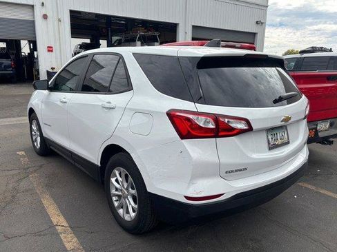 Used 2021 Chevrolet Equinox LS w/ LS Convenience Package image 4
