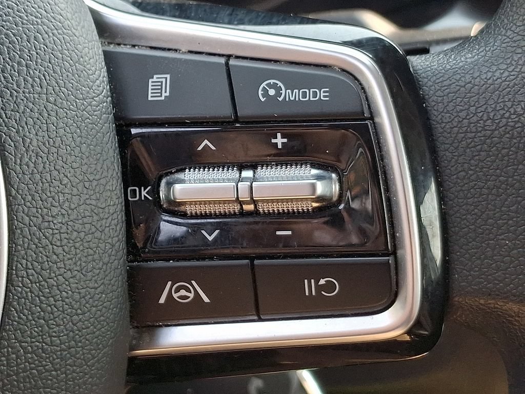 Used 2023 Kia Sorento LX AWD/4WD image 22