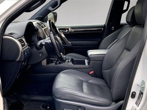 Used 2020 Lexus GX 460 Premium image 18