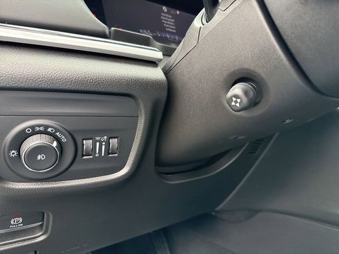Certified 2022 Jeep Grand Cherokee Trailhawk w/ ADV Protech Group II AWD/4WD image 18