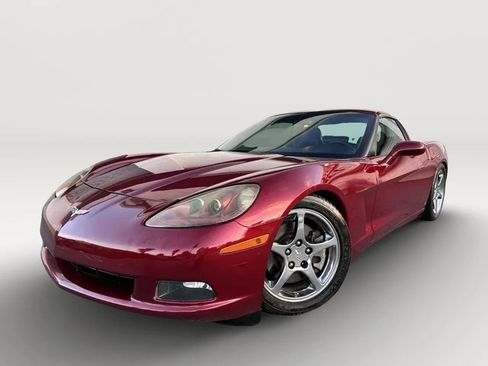 Used 2006 Chevrolet Corvette Coupe w/ Preferred Equipment Group RWD image 19