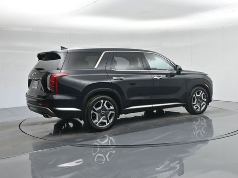 Used 2023 Hyundai Palisade Limited w/ Cargo Package image 30