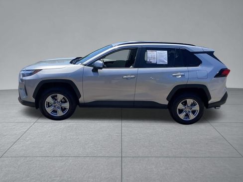 Used 2025 Toyota RAV4 XLE FWD image 4