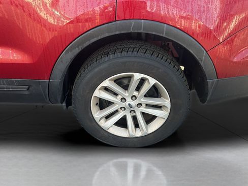 Used 2017 Ford Explorer Base image 9