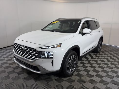 Used 2023 Hyundai Santa Fe Limited AWD/4WD image 2