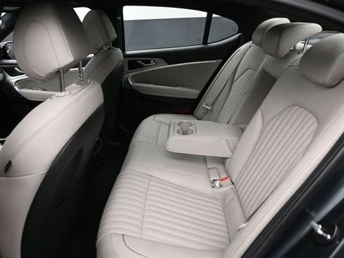 Used 2023 Genesis G70 2.0T w/ Sport Prestige Package RWD image 27