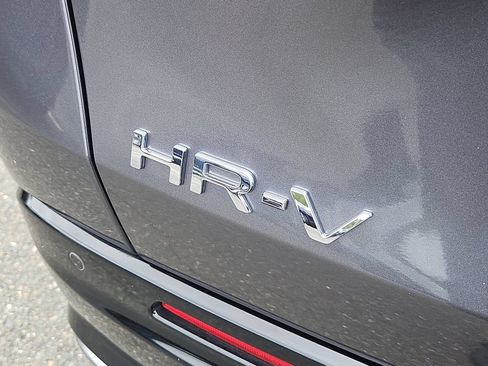 Used 2024 Honda HR-V EX-L image 12