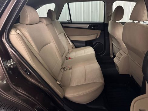 Used 2019 Subaru Outback 2.5i Premium AWD/4WD image 11