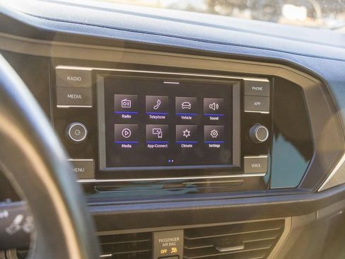 Used 2020 Volkswagen Jetta R-Line FWD image 32